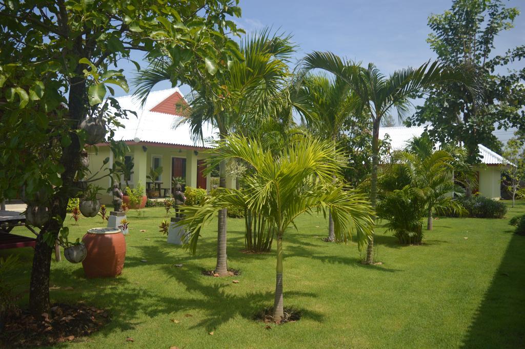 Ban Khan Leema Sam Roi Yot Exterior photo
